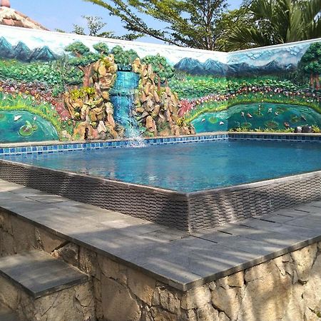 Villa Malang Puncak Buring Exterior photo
